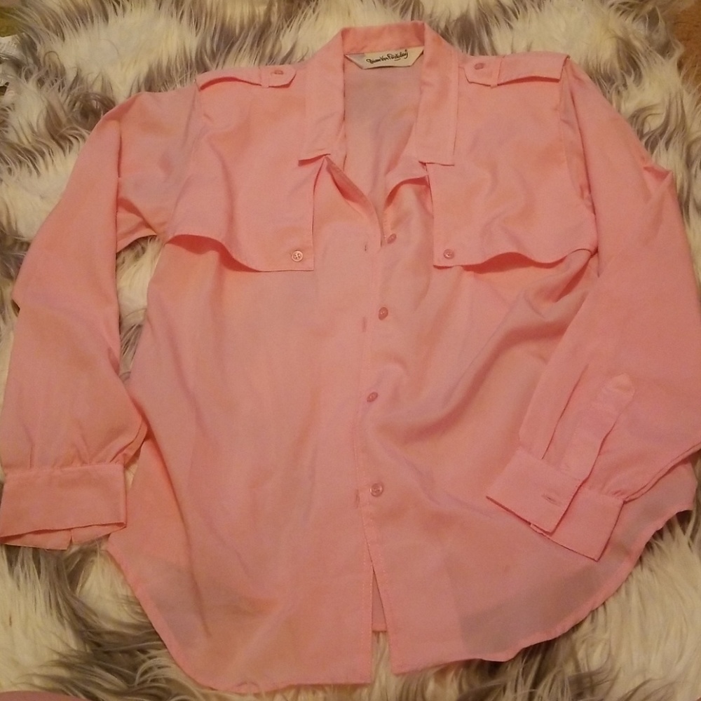 DIANE VON FURSTENBERG VINTAGE VENT CHEST BLOUSE